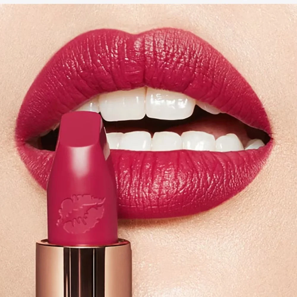 Amazing Amal  Charlotte Tilbury Hot lips Lipstick